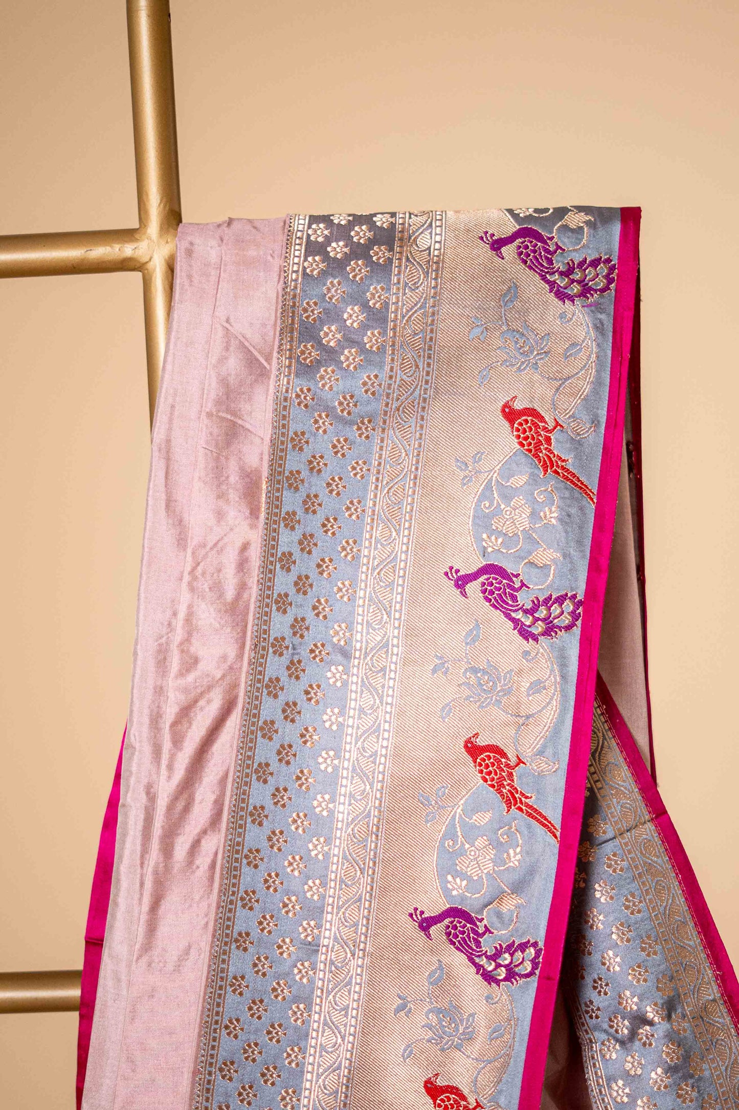 Pure Katan banarsi with traditional border