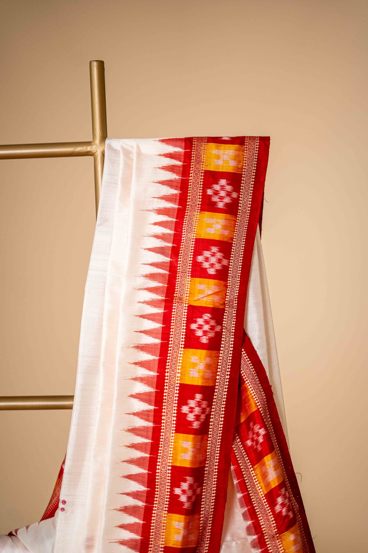 Pure Odisha Khandua Silk With Butti Border