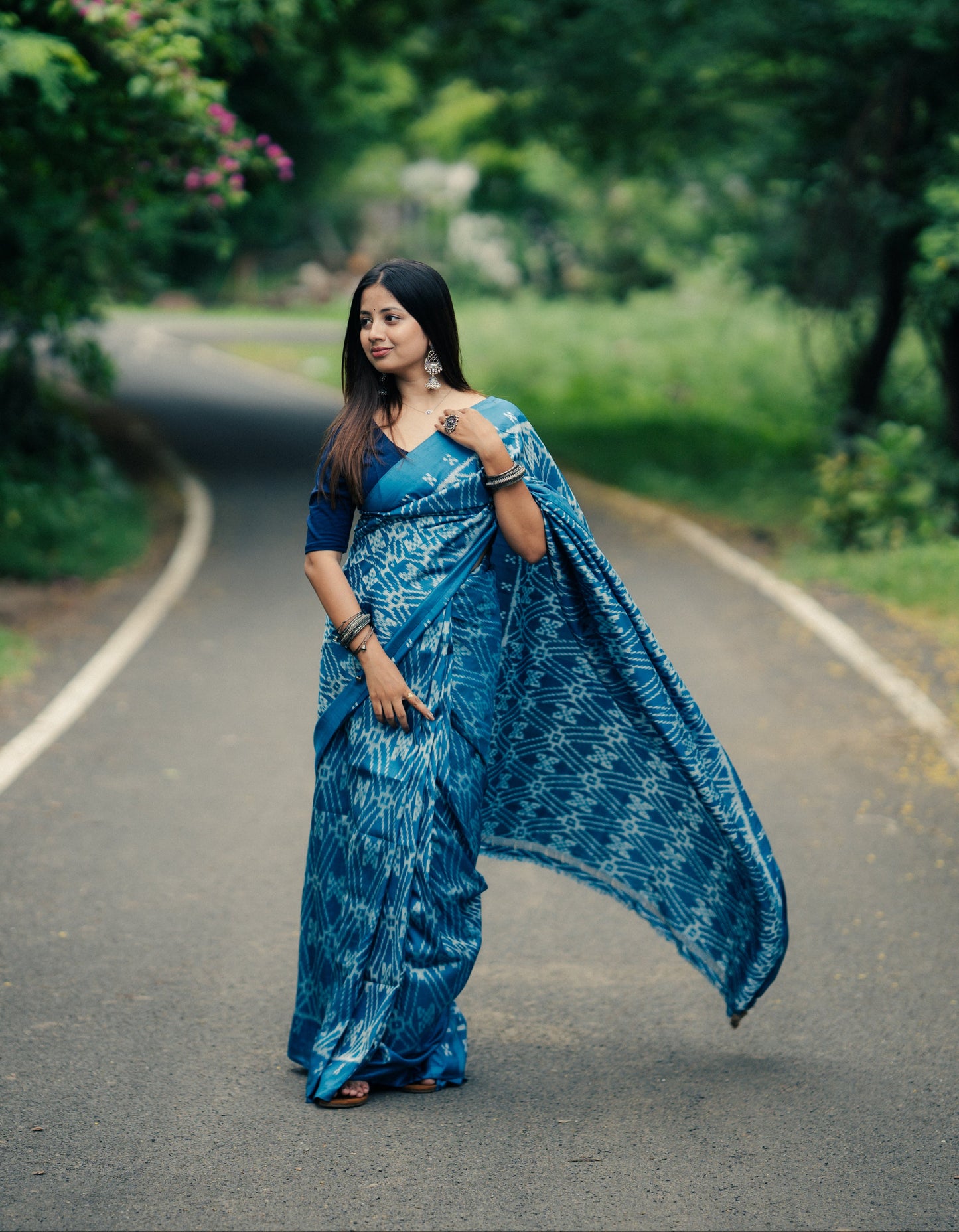 Ocean Blue Khandua Silk Saree with Diamond Ikat Grid | Odisha Handloom