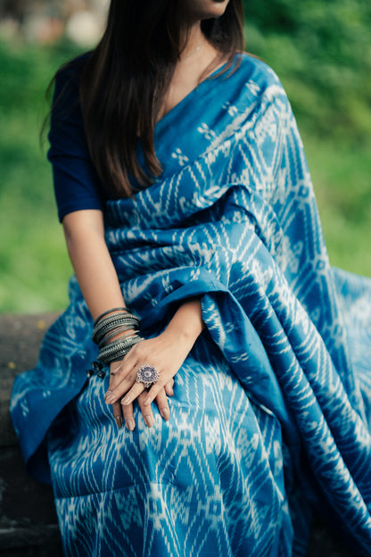 Ocean Blue Khandua Silk Saree with Diamond Ikat Grid | Odisha Handloom