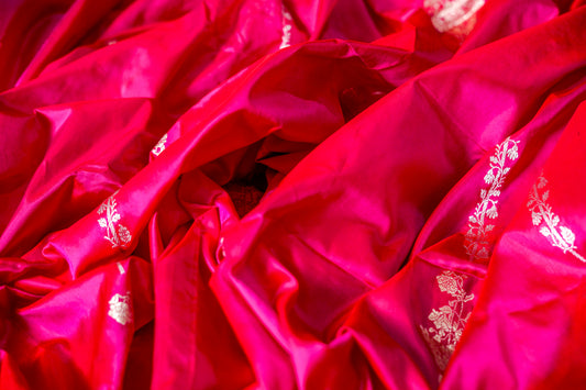 Katan Banarasi Saree (Rani Pink) - Atulyakarigari
