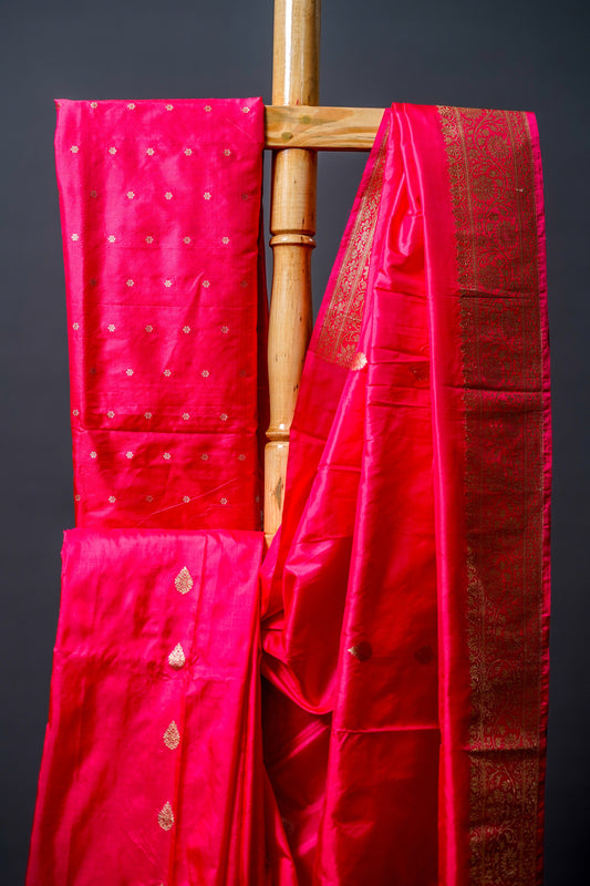 Pure Katan Banarasi Saree (Combination of pink and golden) - Atulyakarigari
