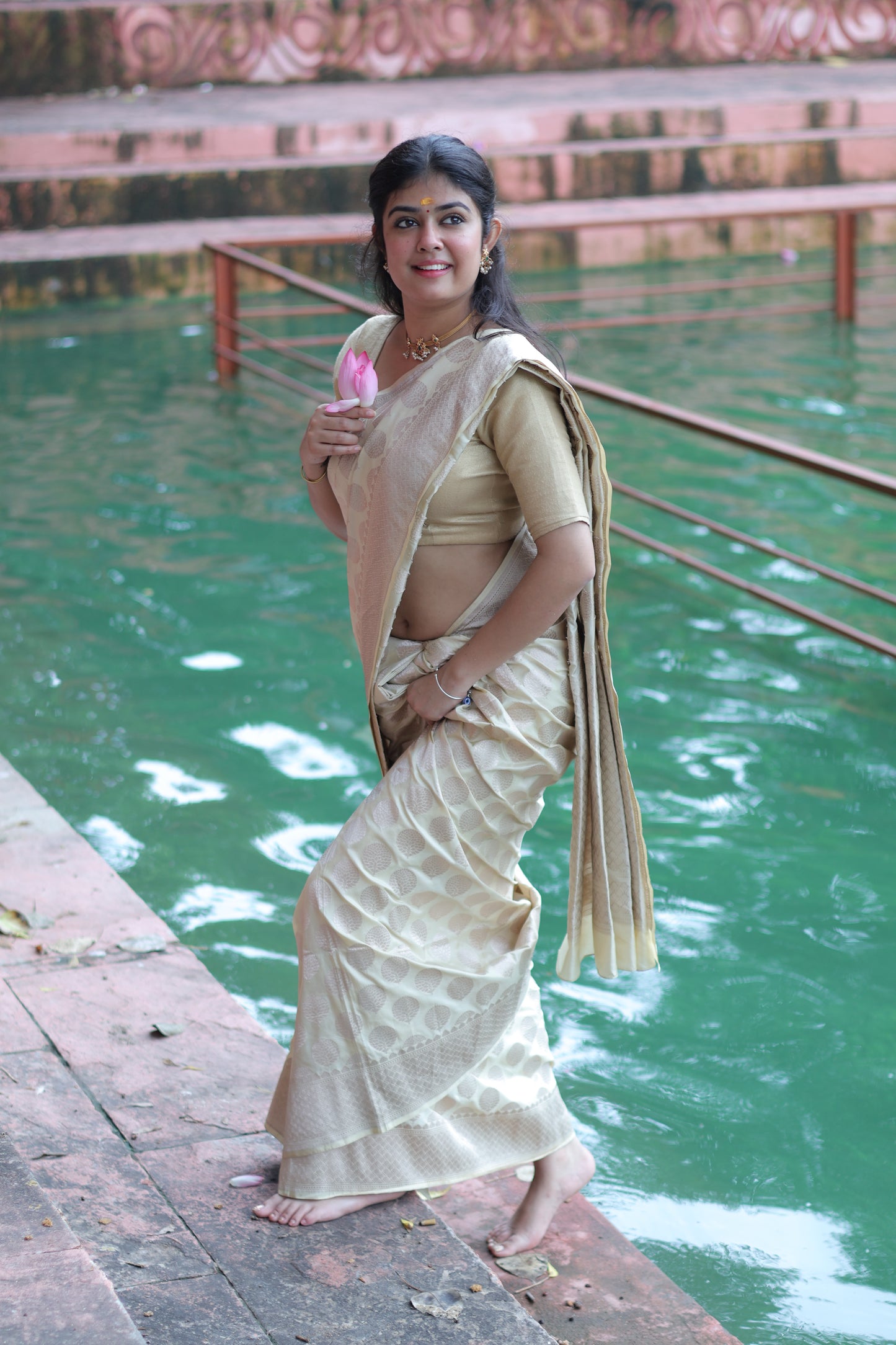 Katan Banarsi (off-white with golden zari border)
