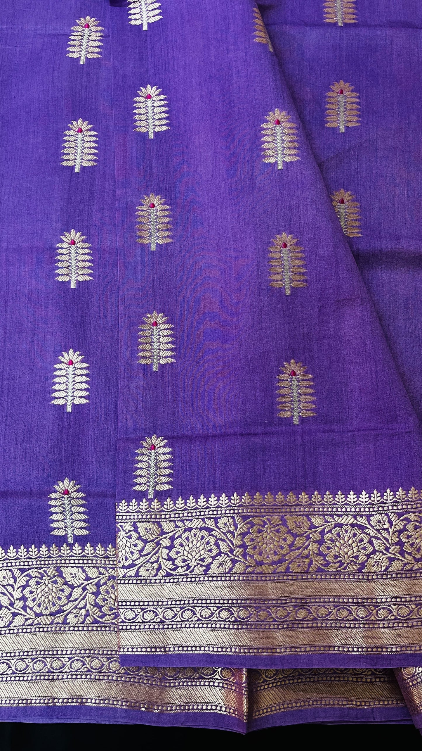Grey Banarsi Cotton Silk Saree – Cactus Motif with Resham Work
