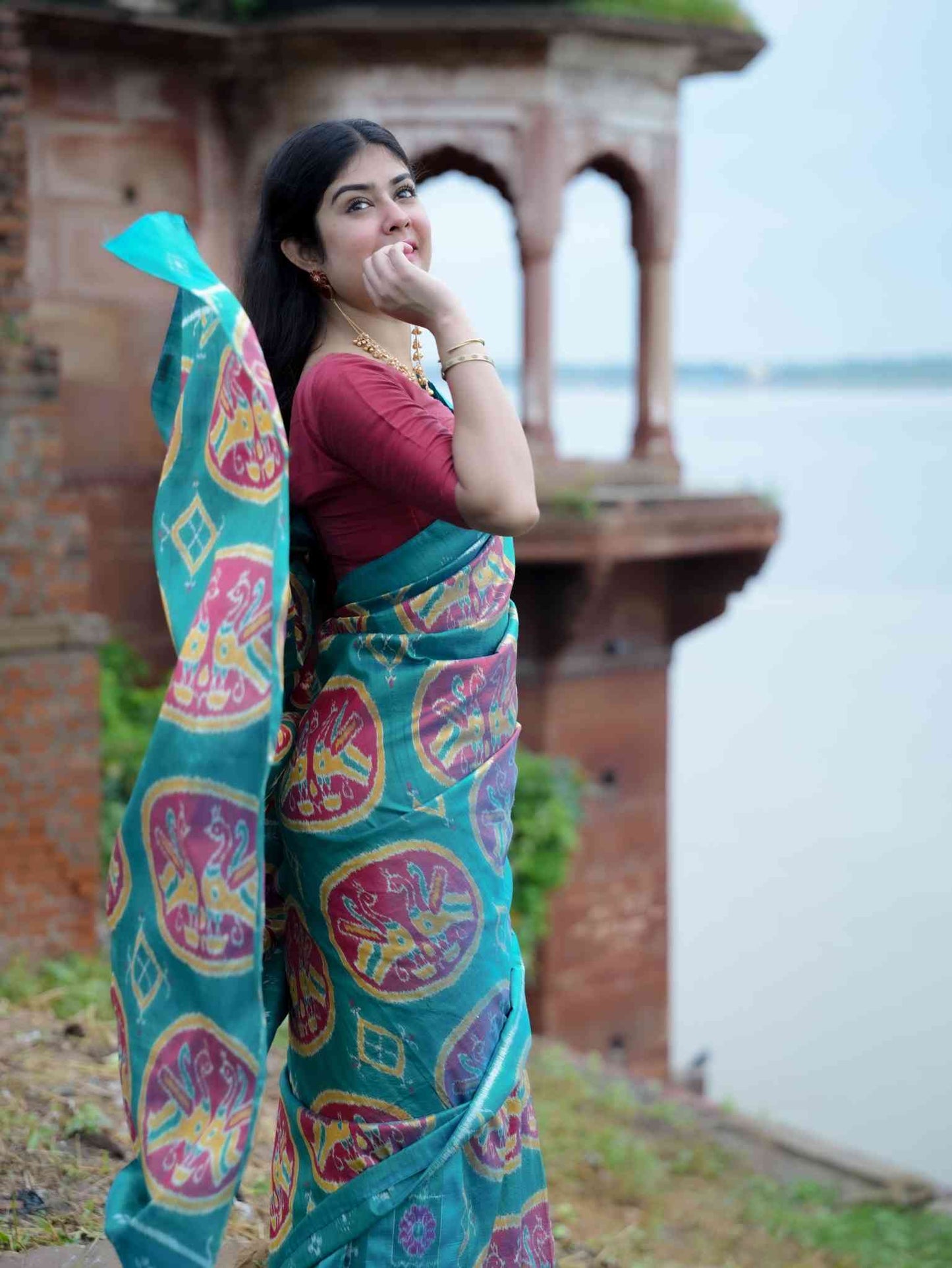 Khandua Silk (Peacock green with Peacock motif)
