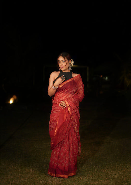 Red color saree