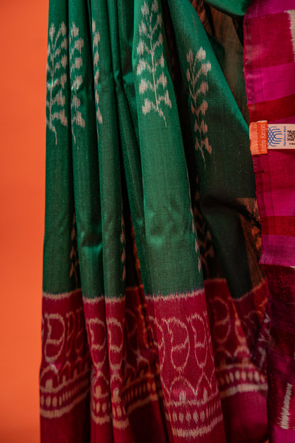 Emerald Green Khandua Silk Saree with Vine & Paisley Ikat Motifs | Odisha Handloom