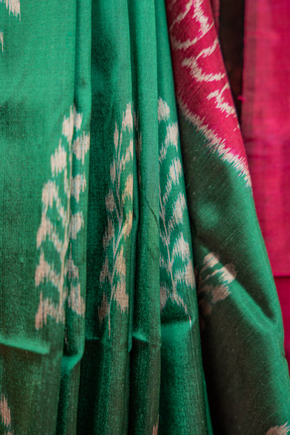 Emerald Green Khandua Silk Saree with Vine & Paisley Ikat Motifs | Odisha Handloom