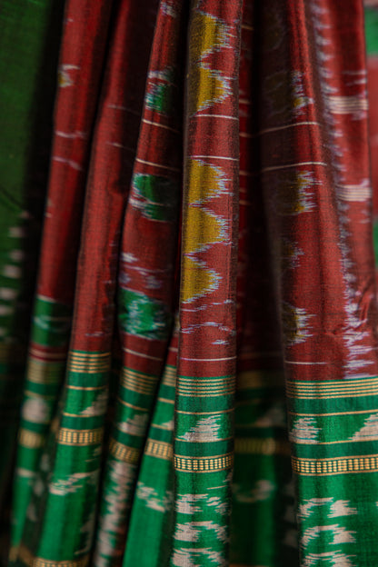 Maroon Khandua Silk Saree with Kumbha Temple-Peak Motifs | Odisha Handloom