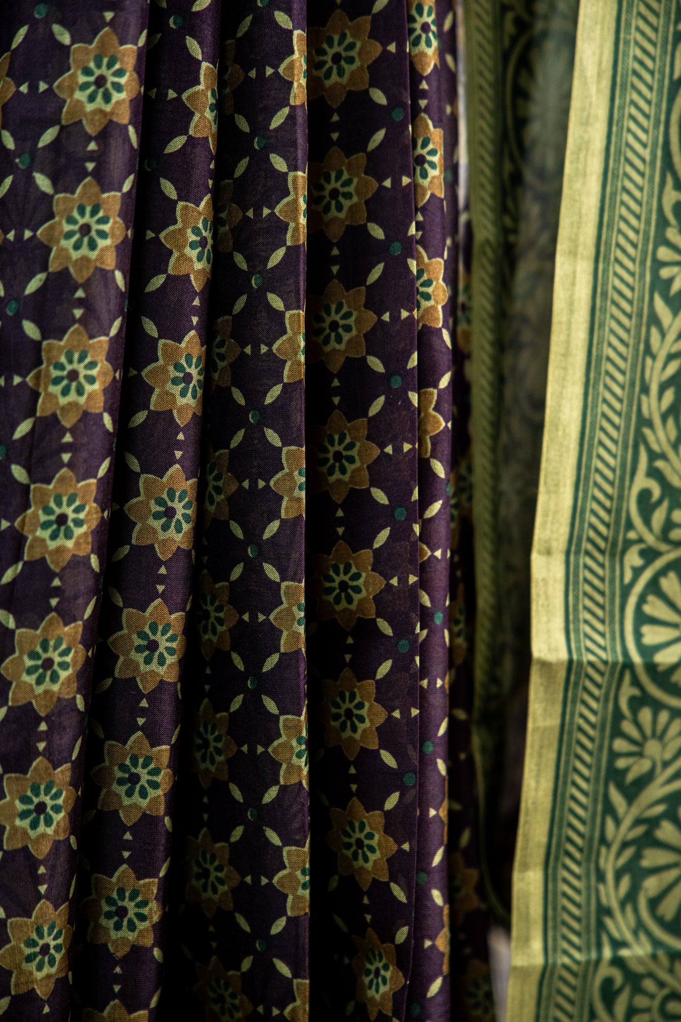 Dark Terracotta / Burnt Sienna Red body with a contrasting solid Black border Pure Silk Saree