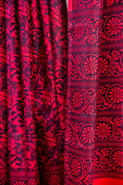 Rich Mulberry Purple / Beetroot base with a lighter Lilac/Pink accent print Pure Silk Saree