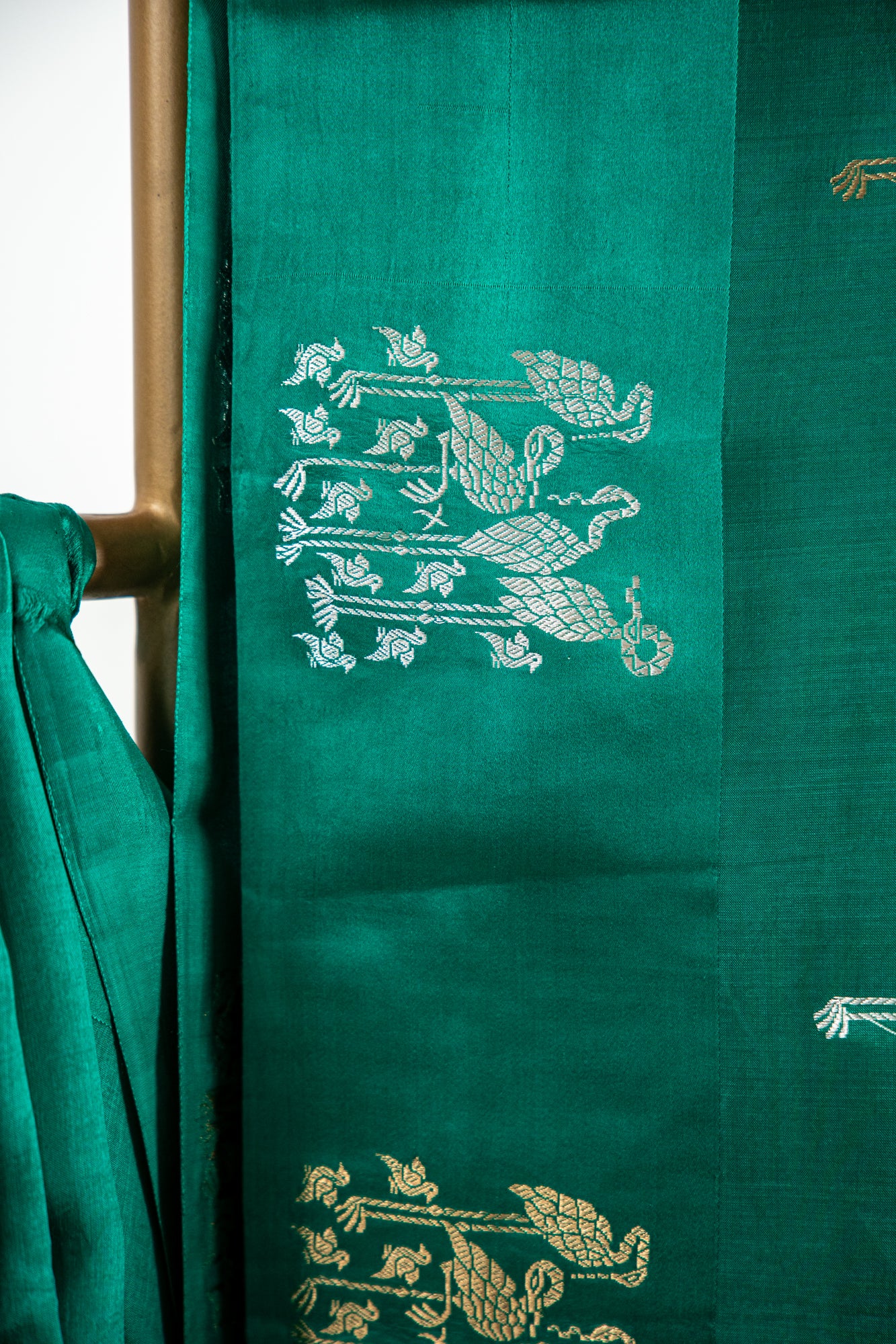 Vivid Emerald Green Banarasi Silk Saree