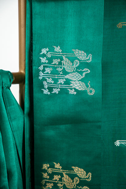 Vivid Emerald Green Banarasi Silk Saree