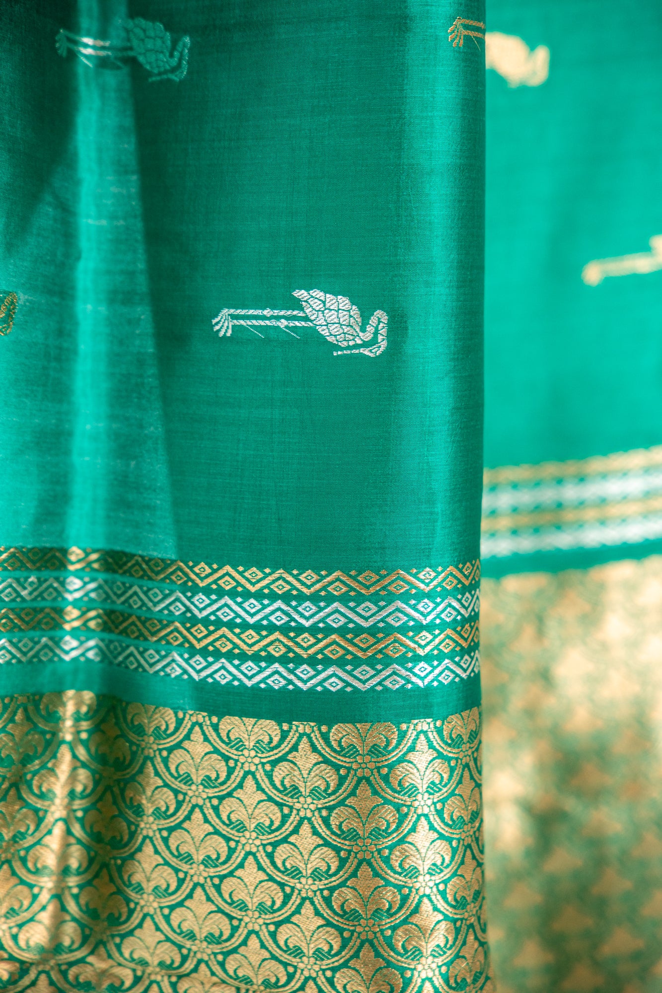 Vivid Emerald Green Banarasi Silk Saree
