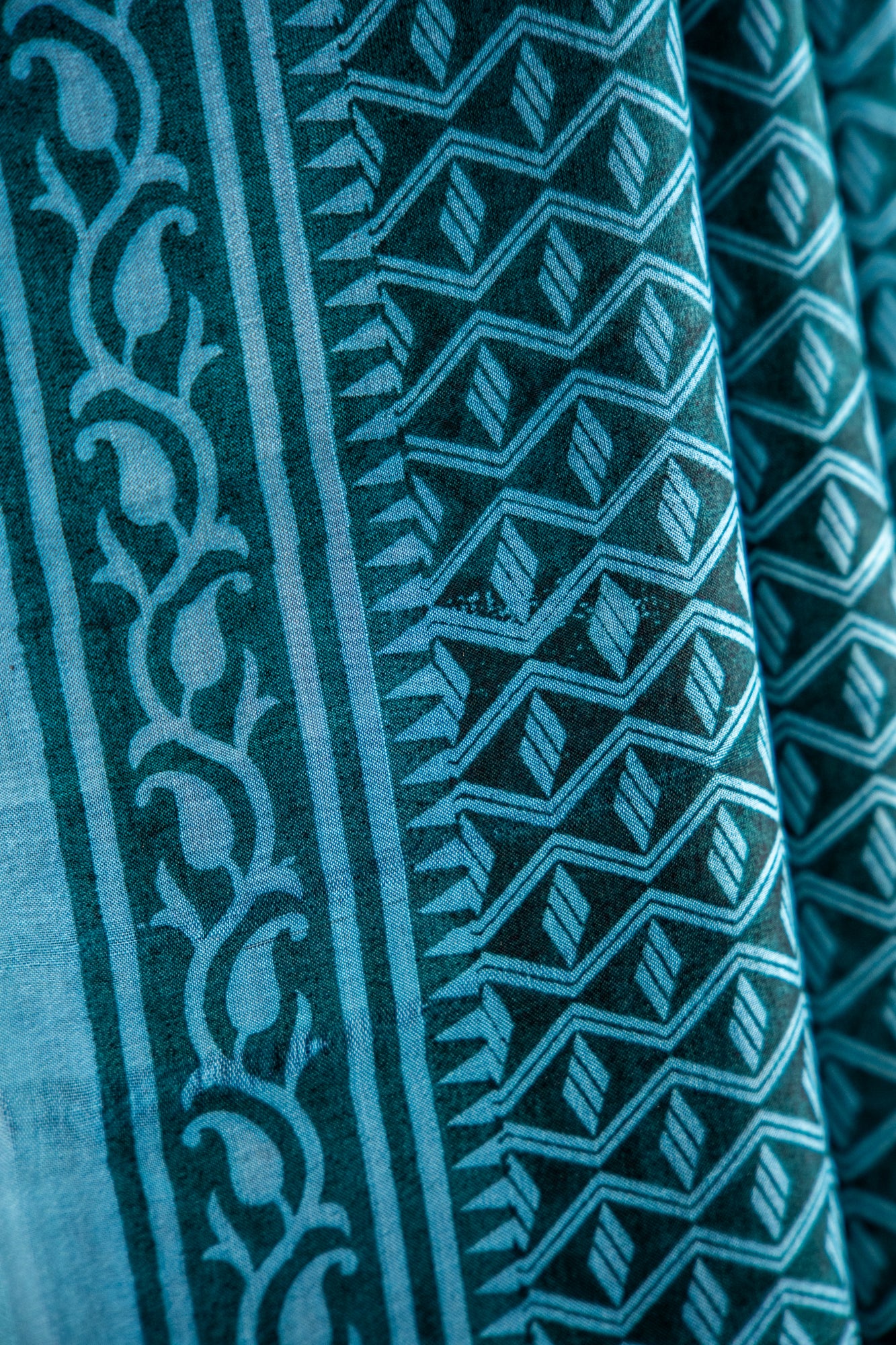 Sea Green base with a crisp White and light Mint/Aqua overlay print Pure Silk Saree