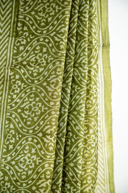 Mehendi Green / Rich Moss Green base with a soft cream contour Pure Silk Saree