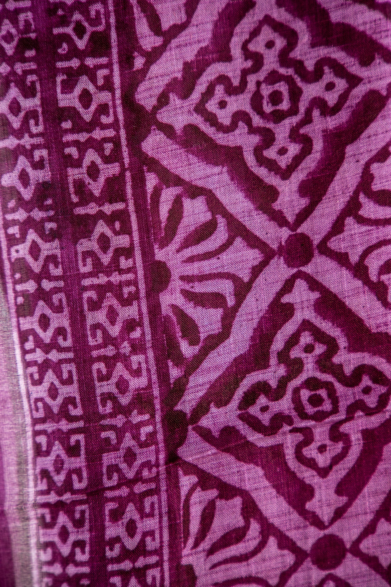 Deep Wine / Magenta-Purple dual tone Pure Silk Saree