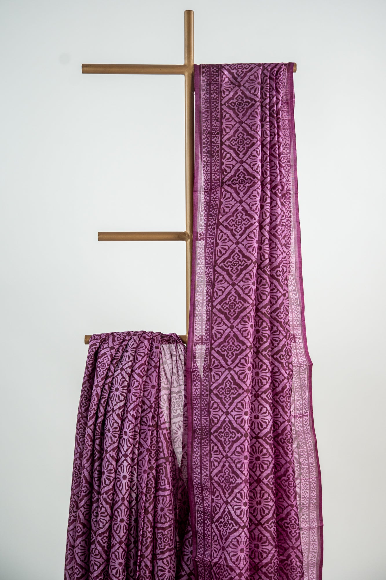 Deep Wine / Magenta-Purple dual tone Pure Silk Saree