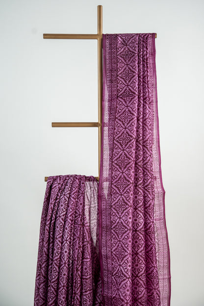 Deep Wine / Magenta-Purple dual tone Pure Silk Saree