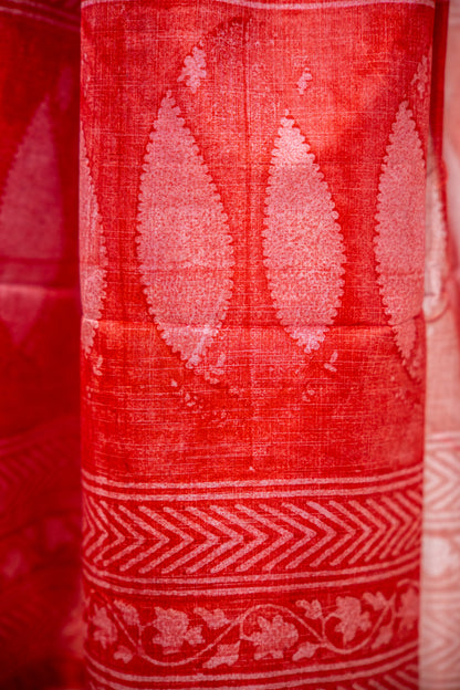 Terracotta Red / Rust-Orange tone with a softer rose-tinted accent Pure Silk Saree