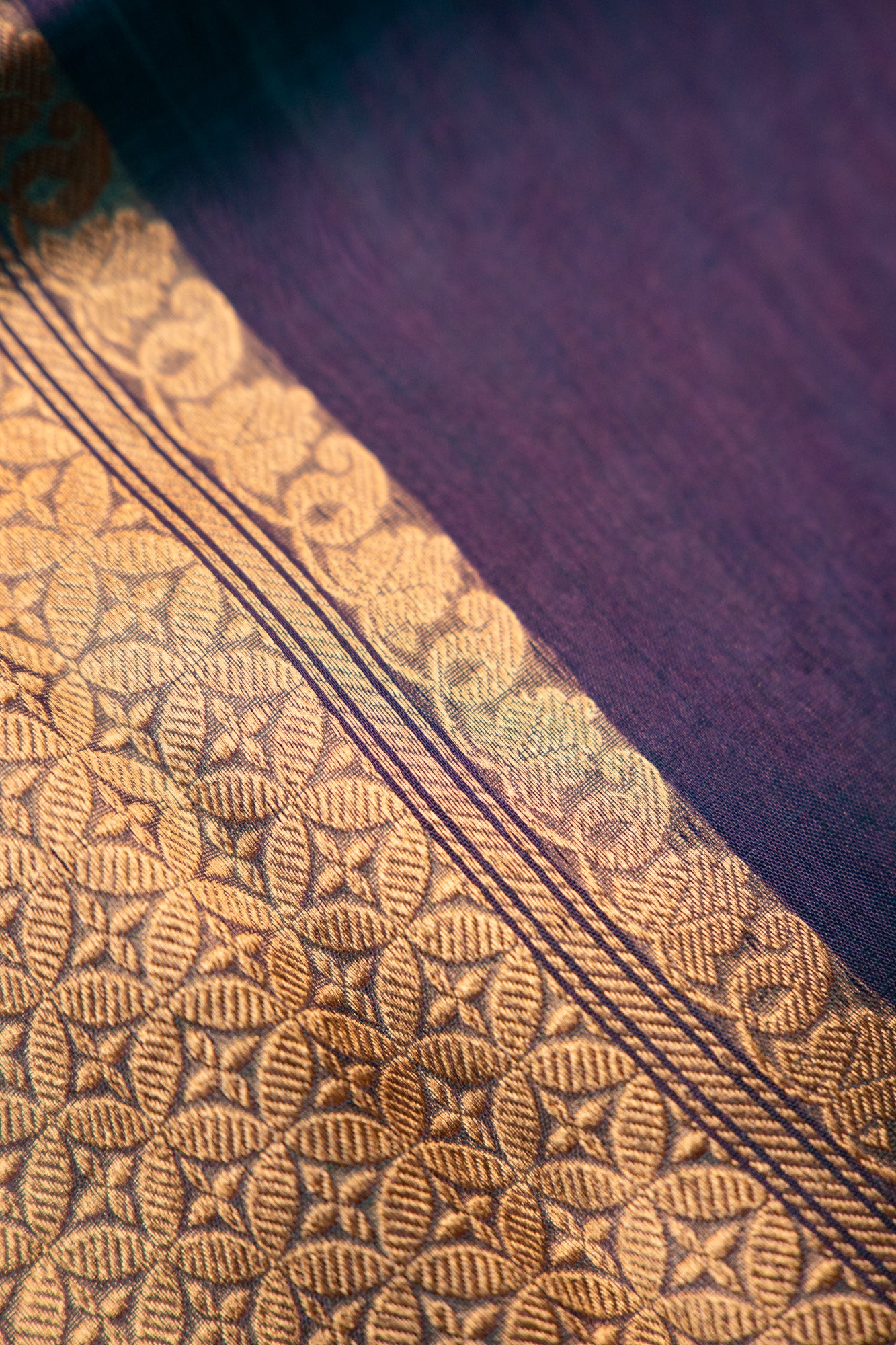 Dual-Tone Teal & Iridescent Purple Tissue Silk Saree