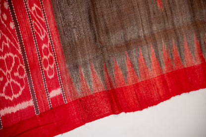 Vibrant Crimson Red body with ivory Tussar Silk Dupatta
