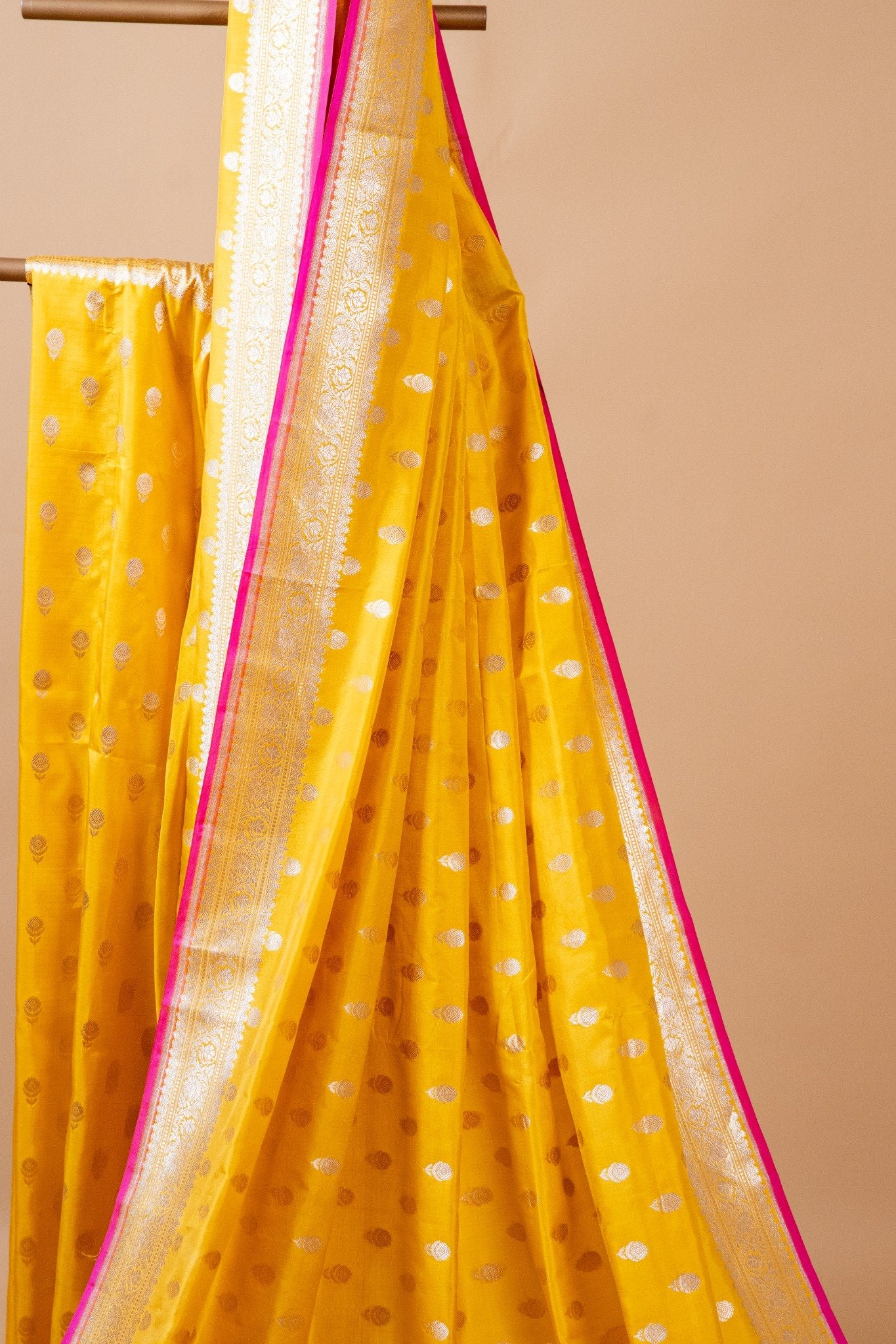 Pure Katan Banarasi Silk Saree With Small Motif - Atulyakarigari