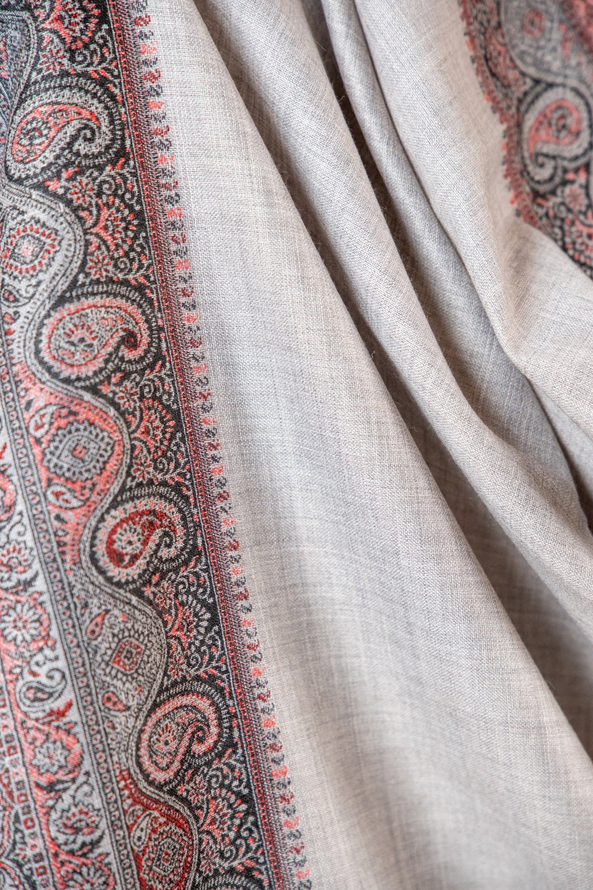 Pashmina Shawl - Atulyakarigari