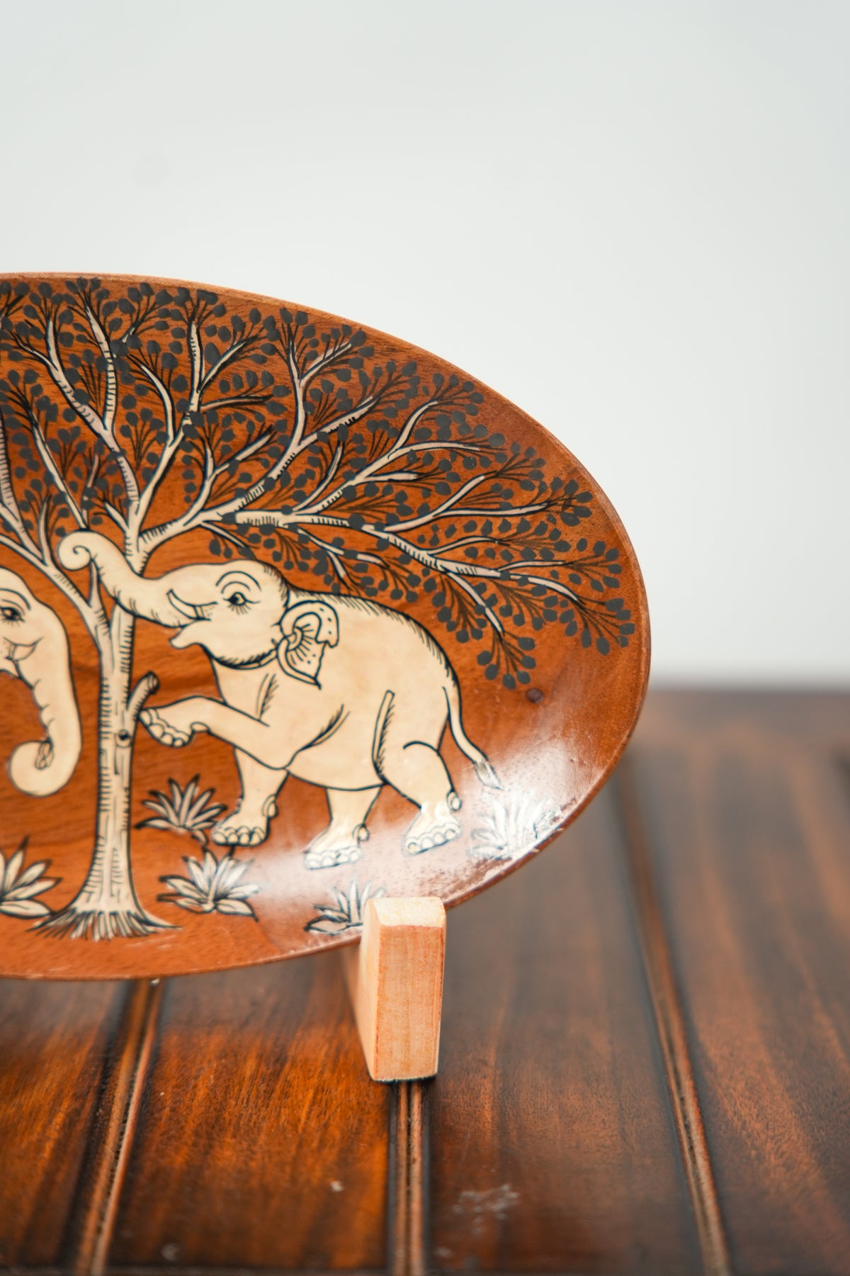 Twin Elephants Facing a Central Tree | Pattachitra painting plates