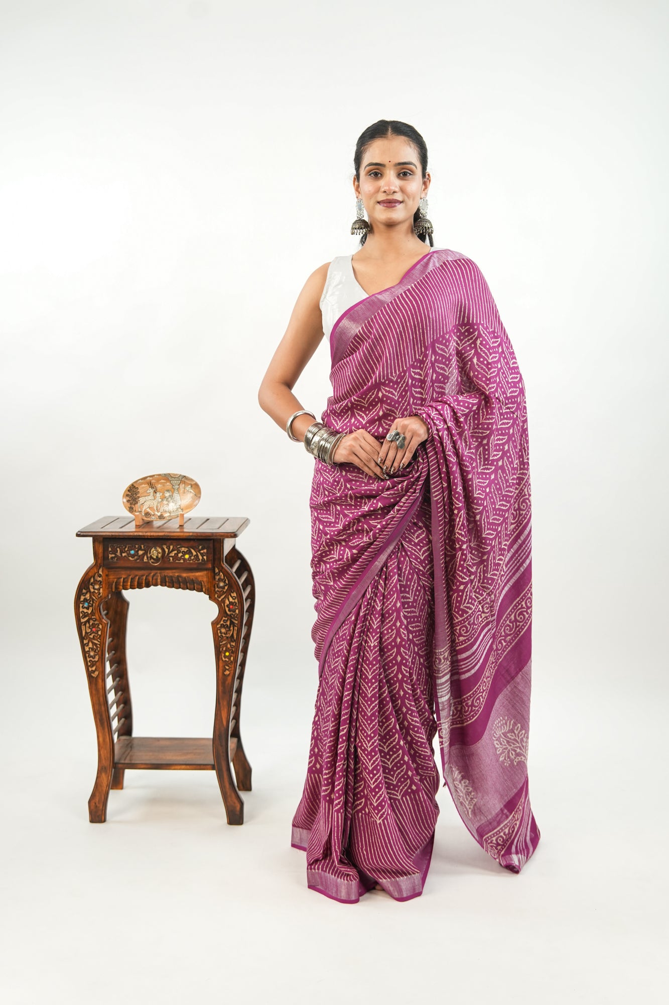 Deep Fuchsia Linen Cotton Saree with Leaf Crown Motif