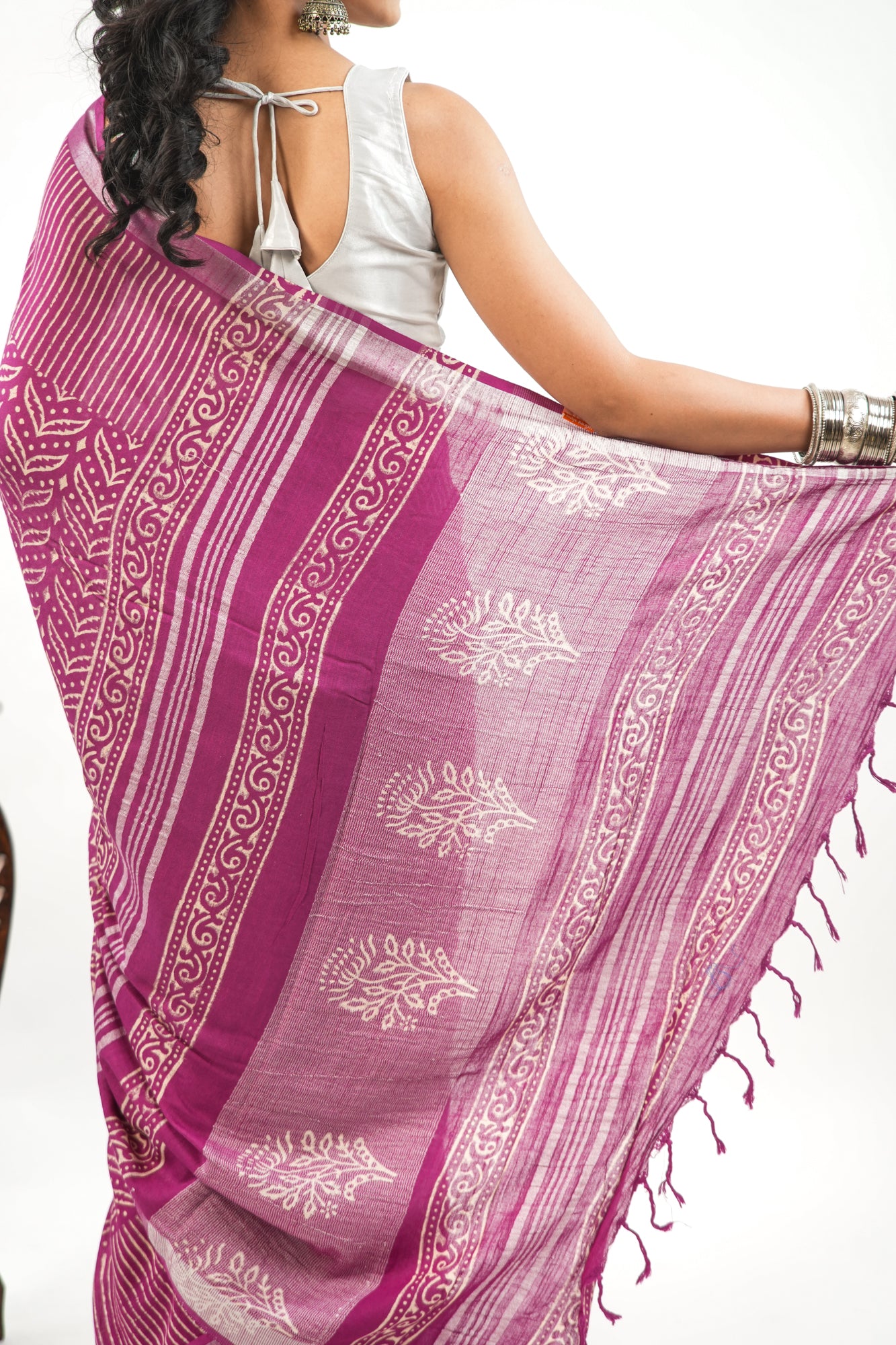 Deep Fuchsia Linen Cotton Saree with Leaf Crown Motif