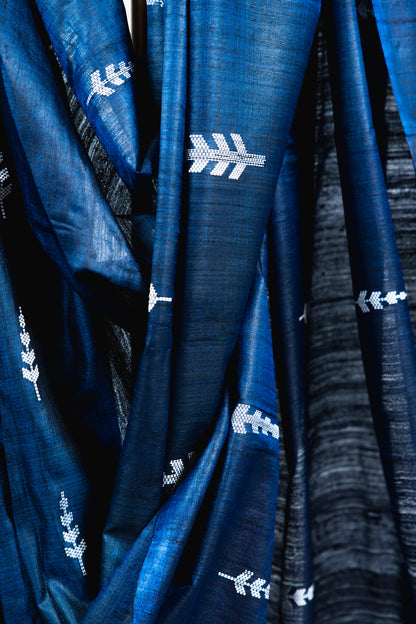 Midnight Navy Tussar Silk Saree with Vertical Fish Ikat