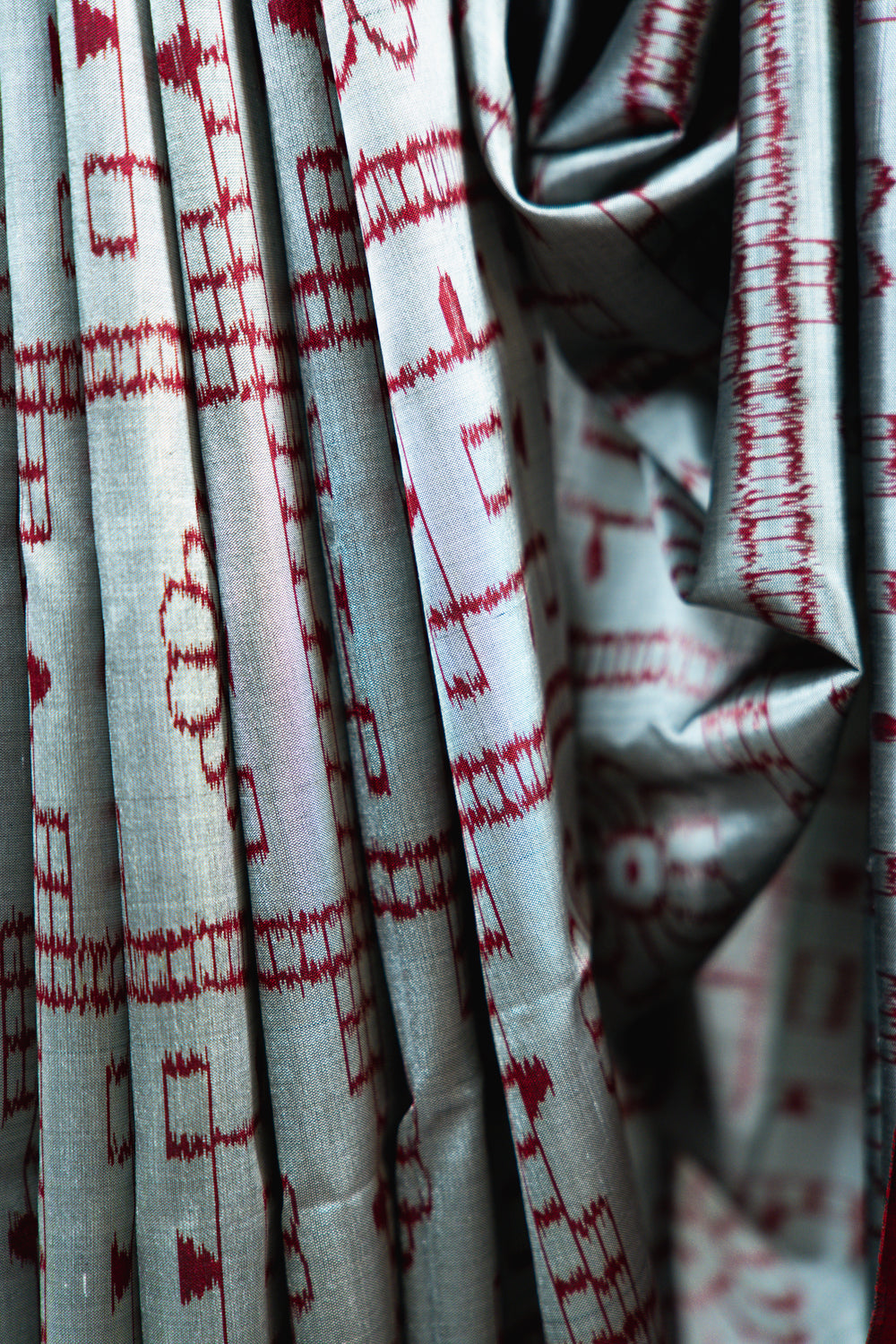 Metallic Grey Khandua Silk Saree with Crimson Ikat Grid