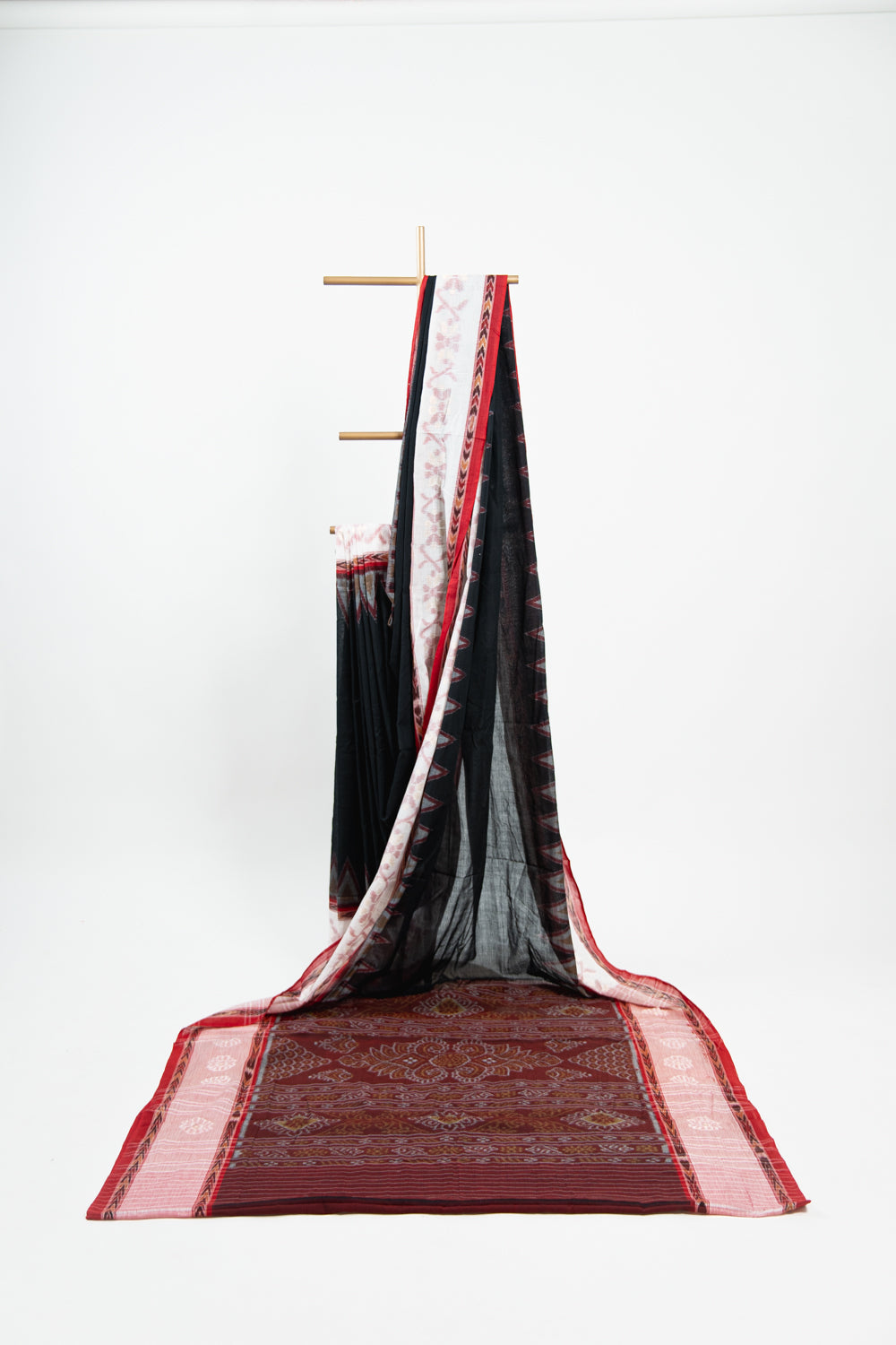 Black & Off-White Sambalpuri Cotton Saree with Kumbha Motifs