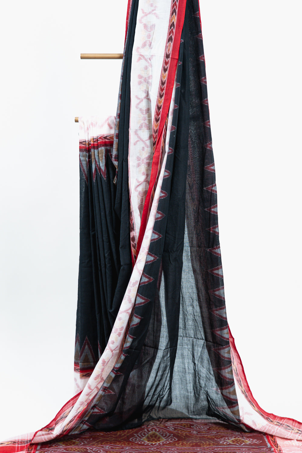 Black & Off-White Sambalpuri Cotton Saree with Kumbha Motifs