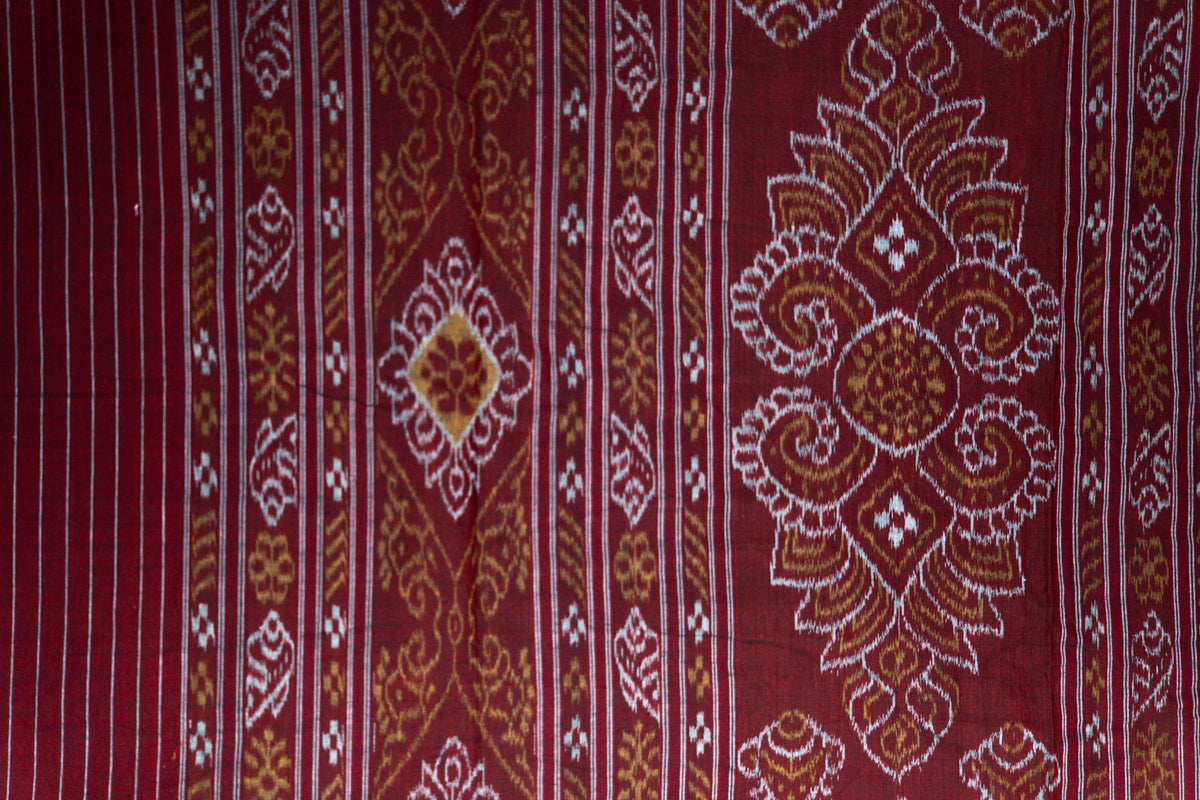 Black & Off-White Sambalpuri Cotton Saree with Kumbha Motifs