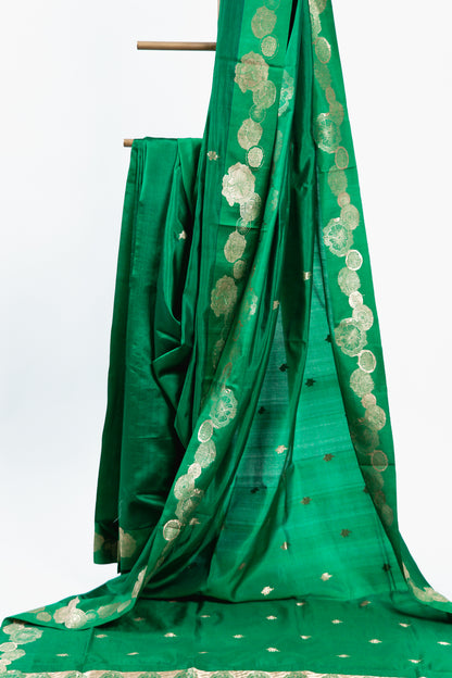Emerald Green Banarasi Silk Saree with Sunflower Border