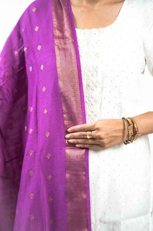 Plum Diamond Zari Booti Banarasi Moonga Silk Dupatta