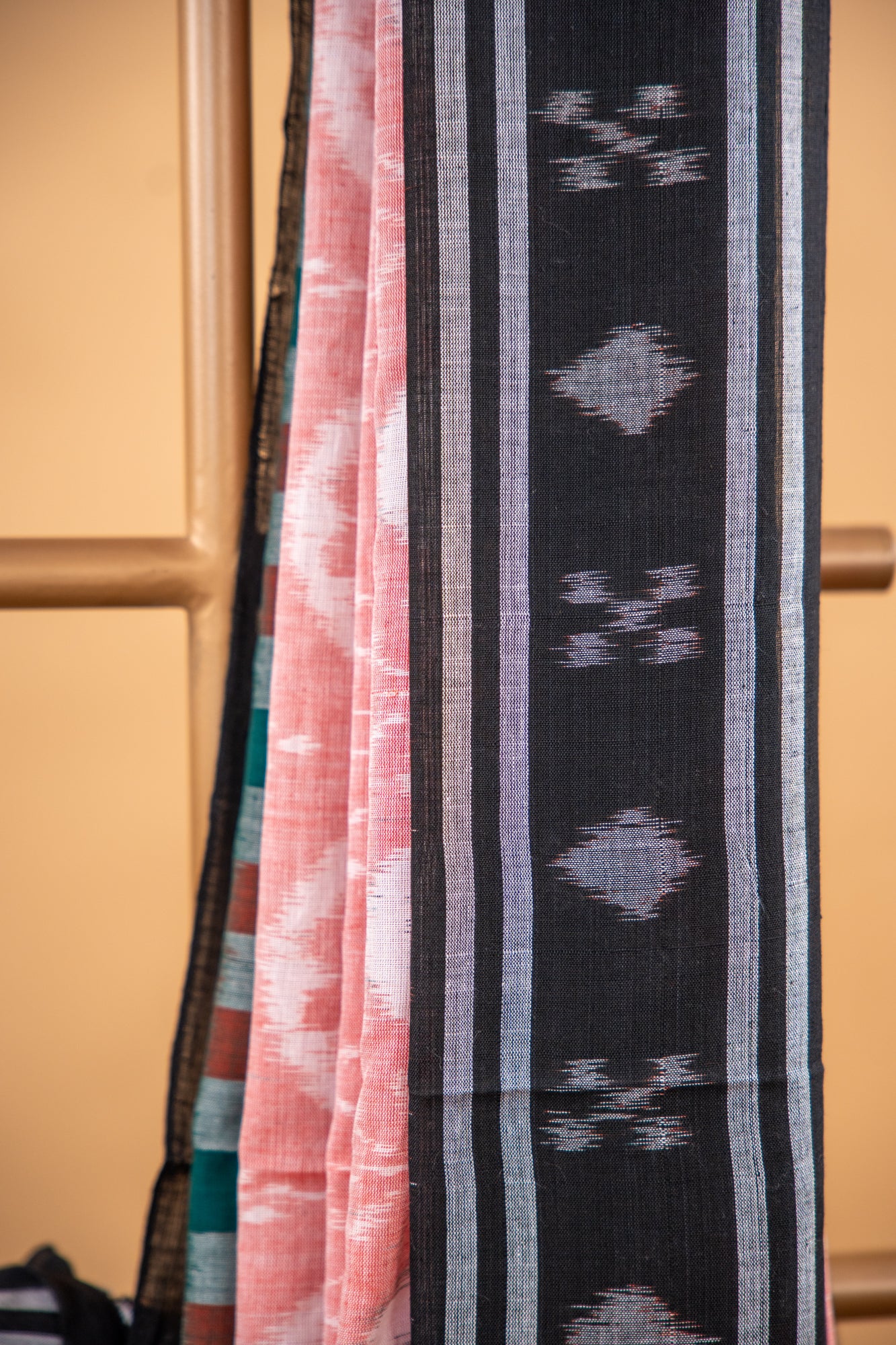 Terracotta Pink Sambalpuri Cotton Handloom Saree with Floral Motifs | Atulyakarigari