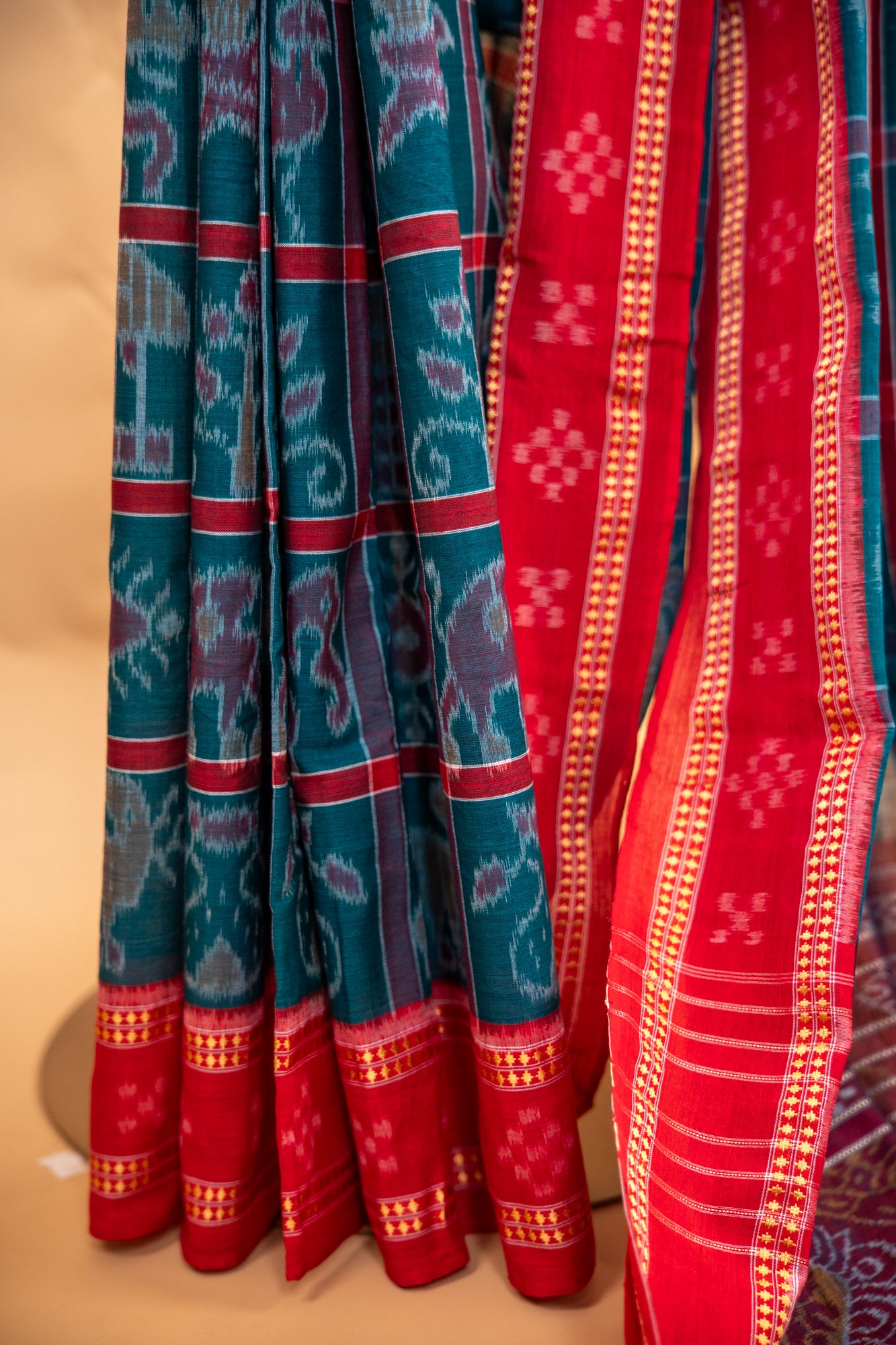 Deep Sea Green Sambalpuri Cotton Handloom Saree with Traditional Ikat Motifs | Atulyakarigari