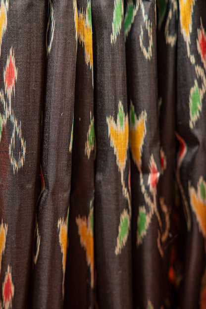 Black Khandua Silk Saree with Floral Butti Motifs & Red Temple Border | Odisha Handloom