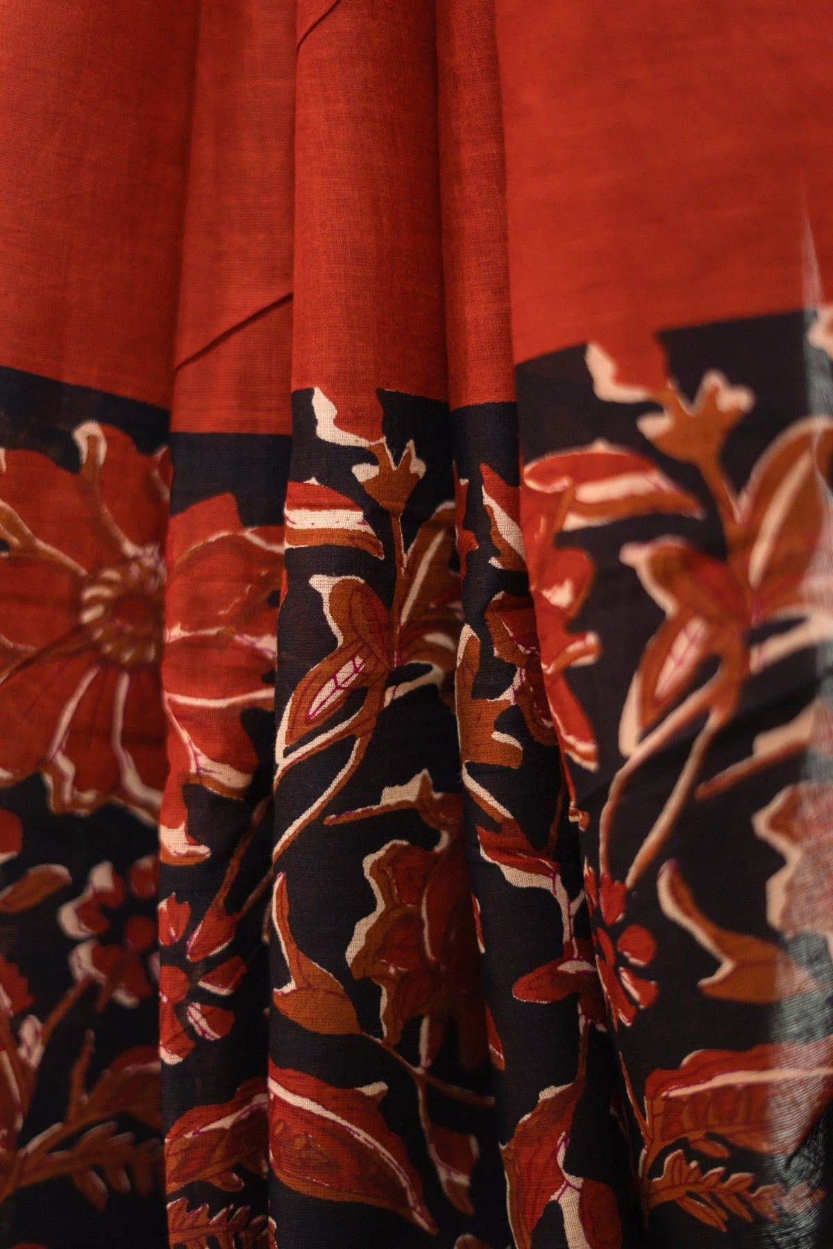 Black Botanical Vine Mul Mul Cotton Saree
