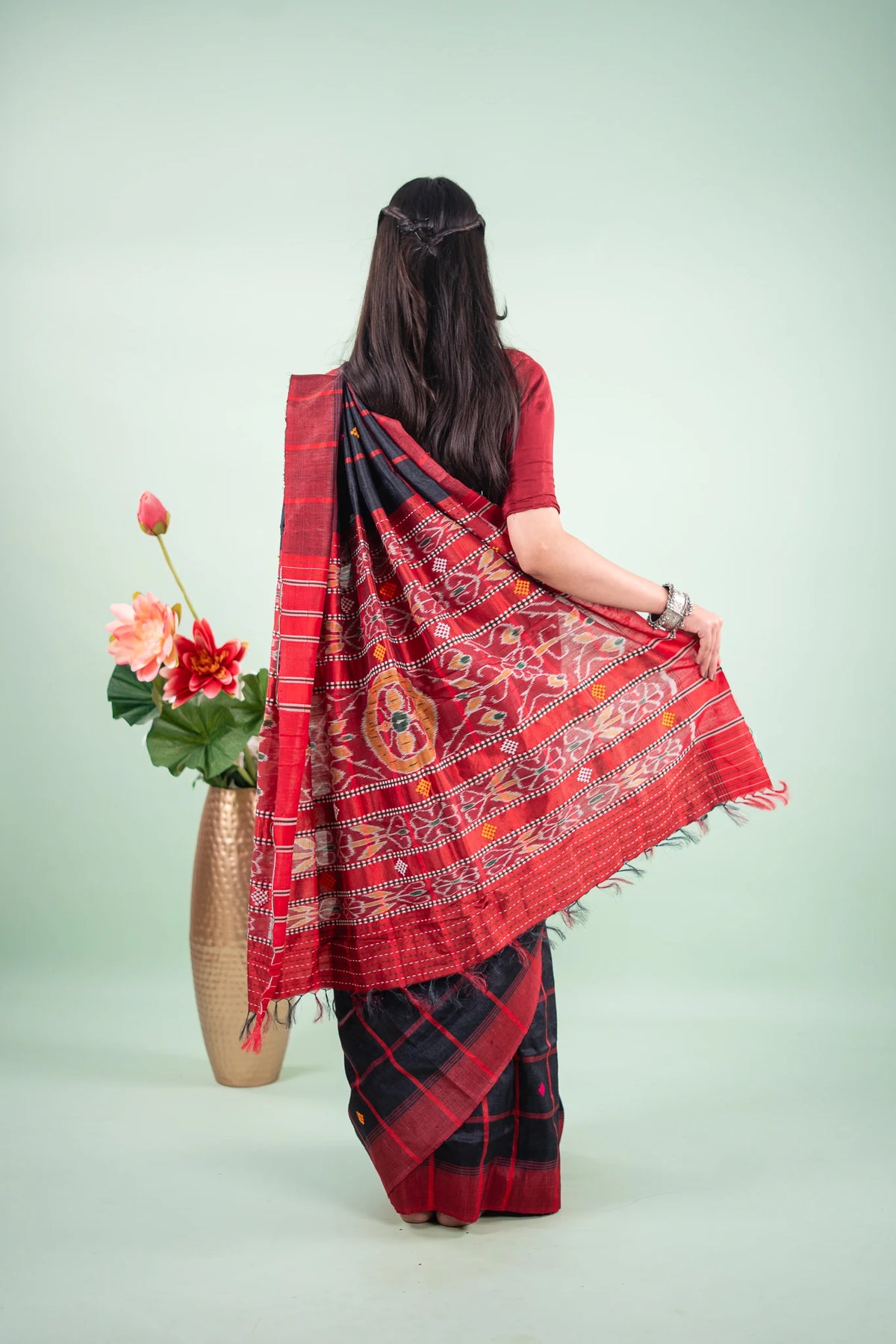 Charcoal Red Cross Ikat Khandua Silk Saree - image 7