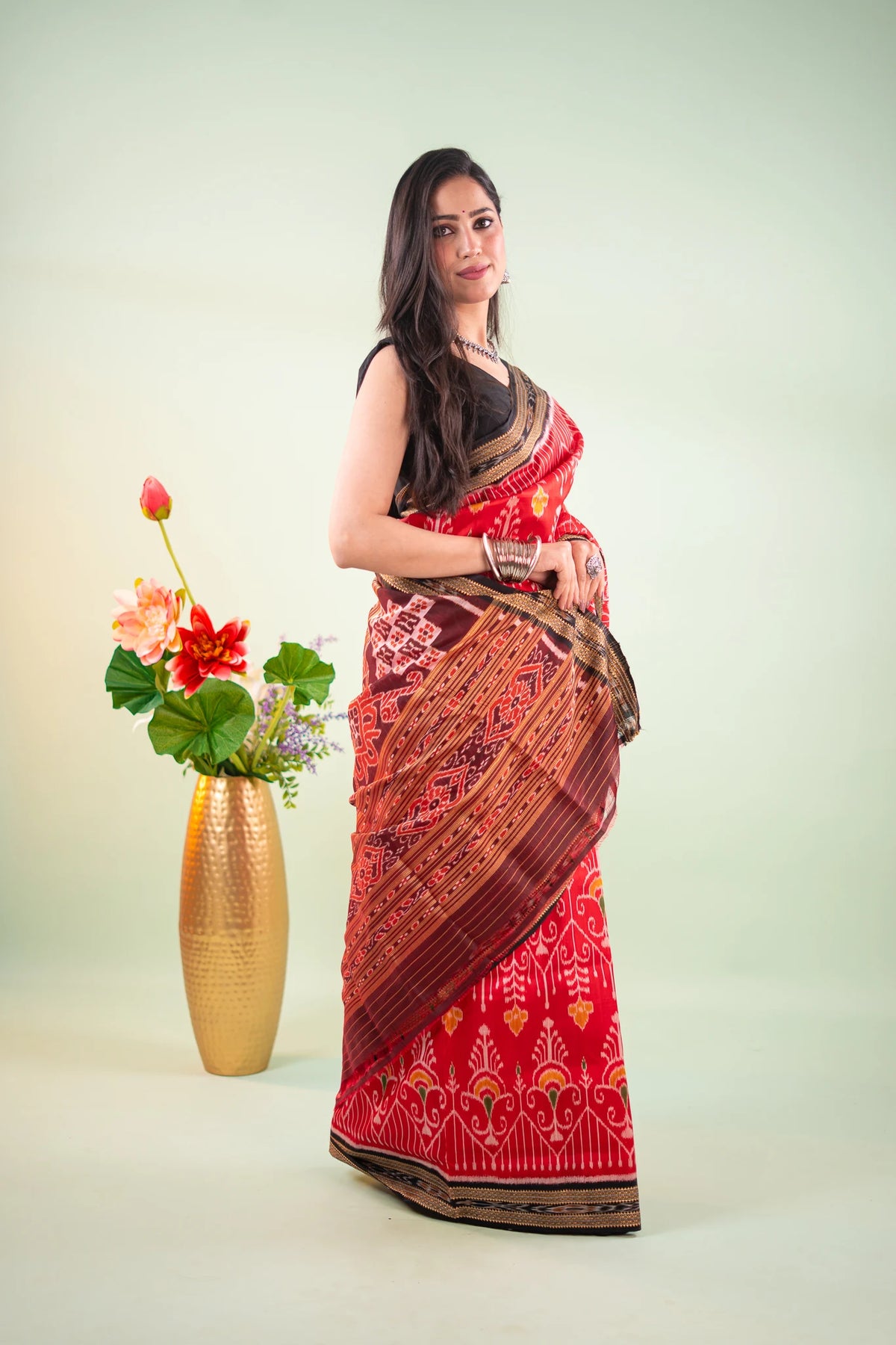 Crimson Red Bird Motif Khandua Silk Saree - image 5