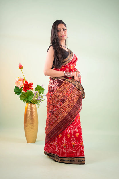 Crimson Red Bird Motif Khandua Silk Saree - image 5