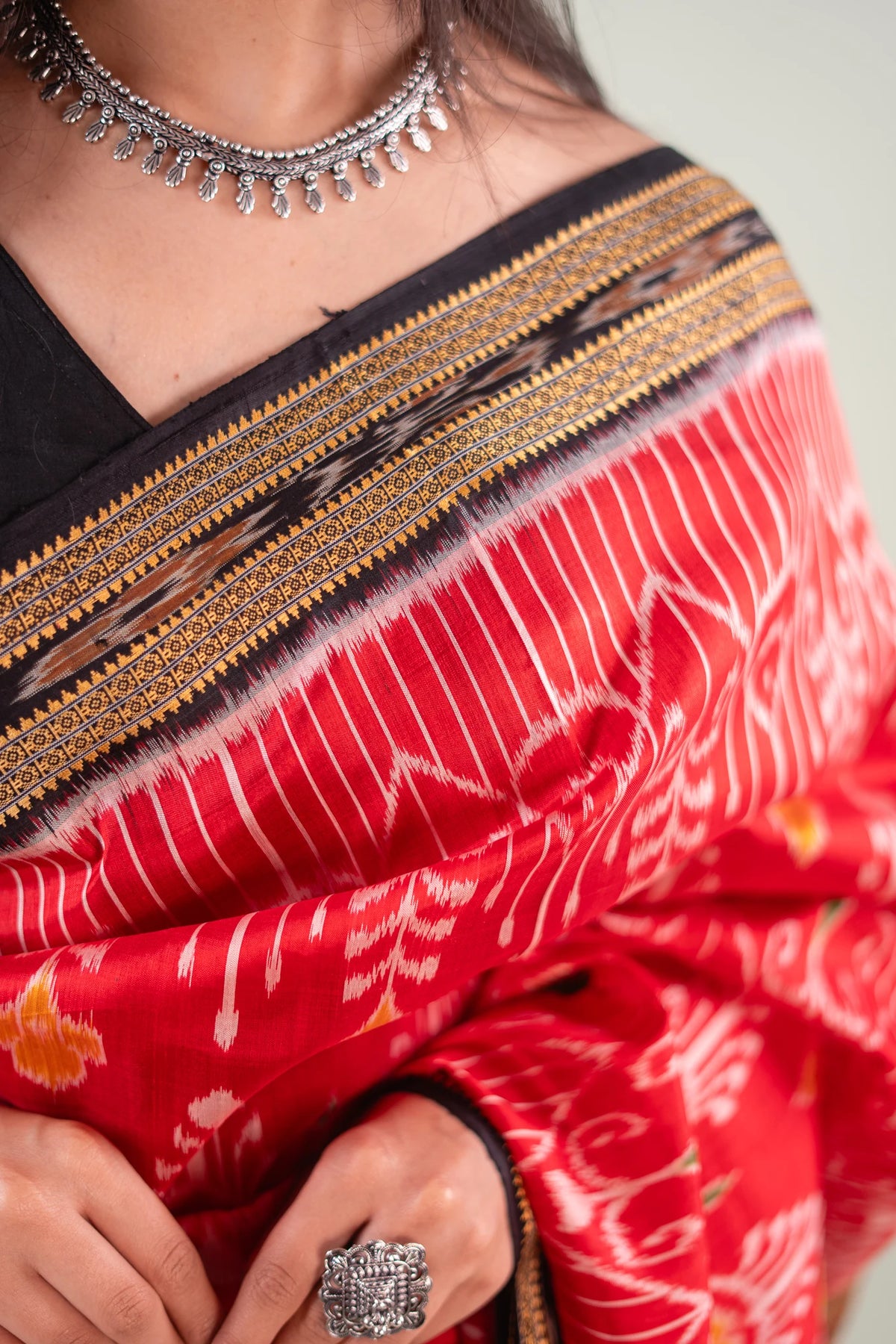 Crimson Red Bird Motif Khandua Silk Saree - image 6
