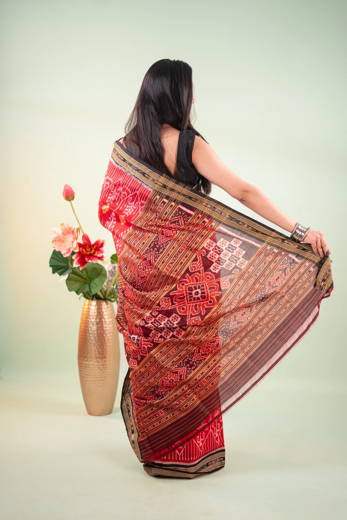 Crimson Red Bird Motif Khandua Silk Saree - image 7