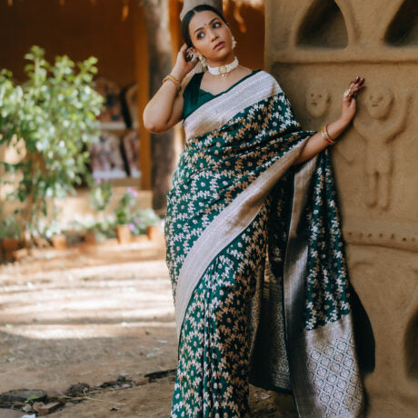 Banarsi Saree Green -Hand woven