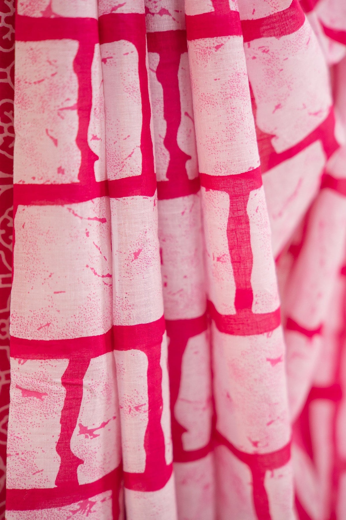 Dusty Pink Geometric Brick Mul Mul Cotton Saree