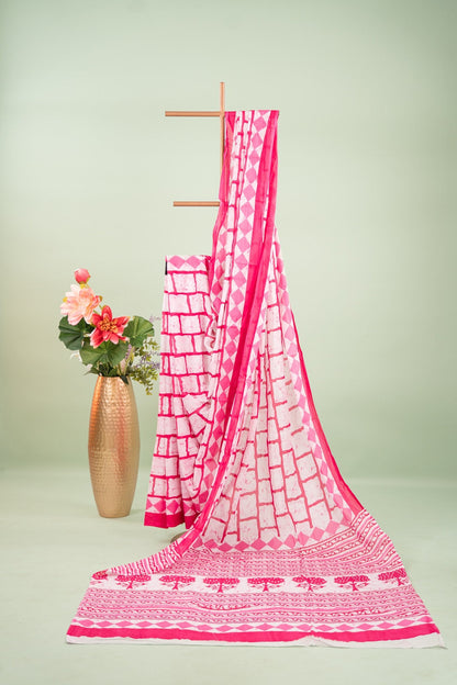 Dusty Pink Geometric Brick Mul Mul Cotton Saree